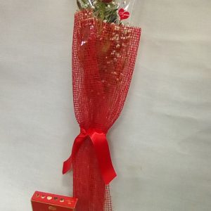 1 Rosa roja con bombones.